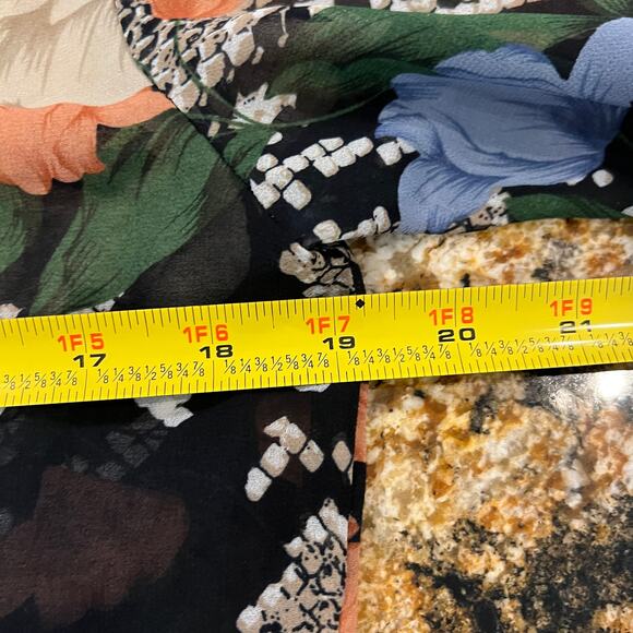 CAbi Women's Multi Color Snake Charmer Reptile/Floral Print Blouse #3762 -S - Picture 9 of 10